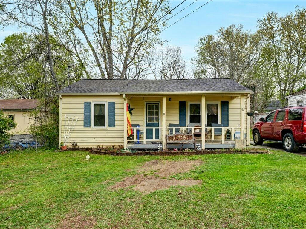 1317 RUSSELL ST, MORRISTOWN, TN 37813, photo 1 of 24