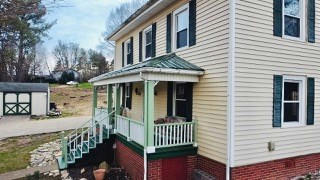 205 MEADOWBROOK RD, AFTON, TN 37616, photo 4 of 49